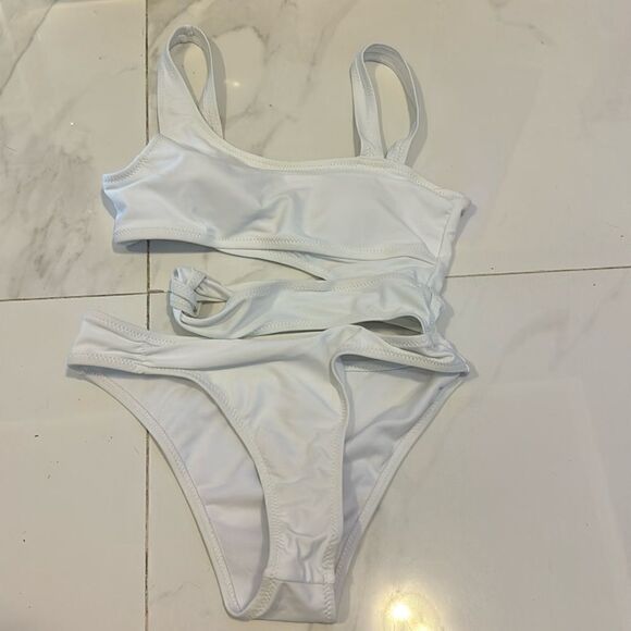 White one piece bathing suit #9 - Picture 5 of 7